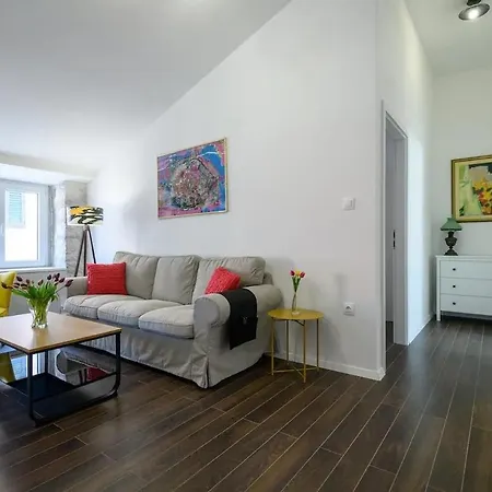 Apartamento With Wifi - 20314 *